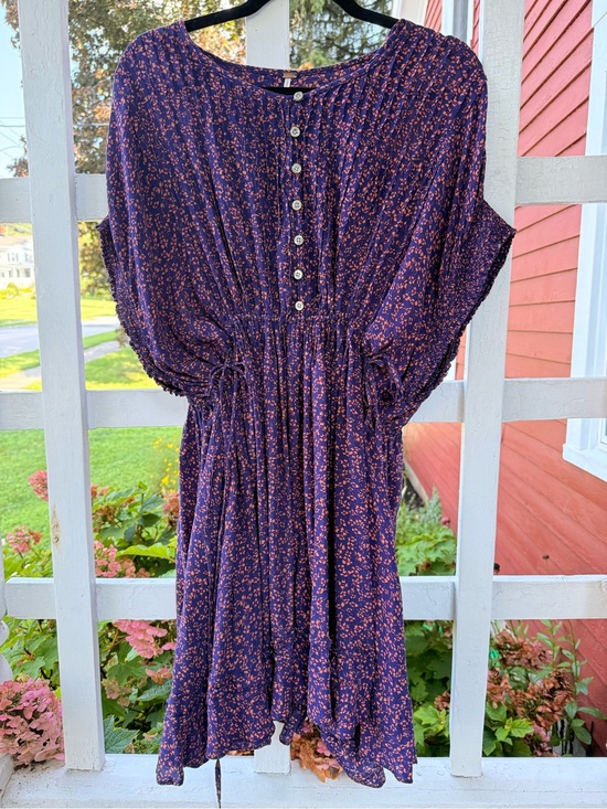 Free People Dresses & Skirts - Free People Purple Floral Button-Front Midi Dress